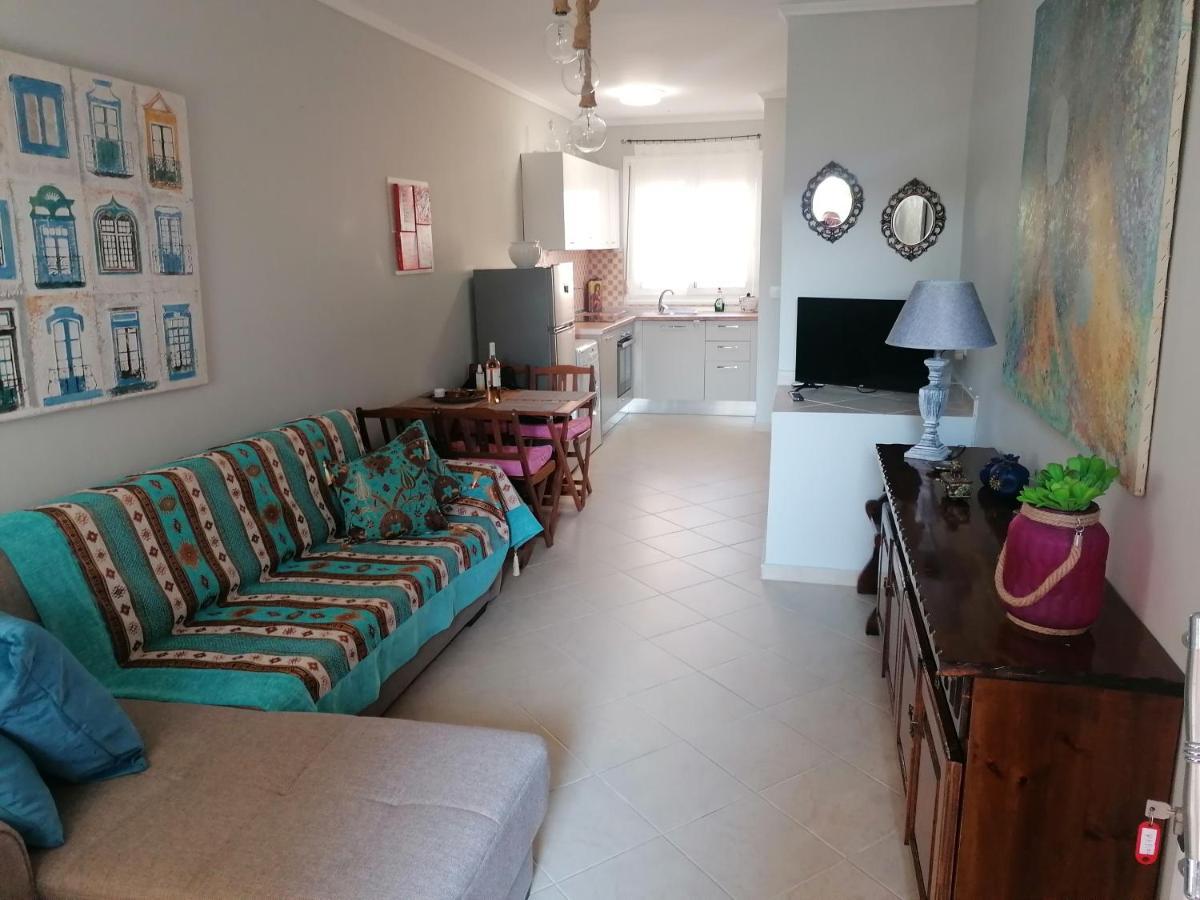 Greca Mare-traditional Greek Boutique Apt.